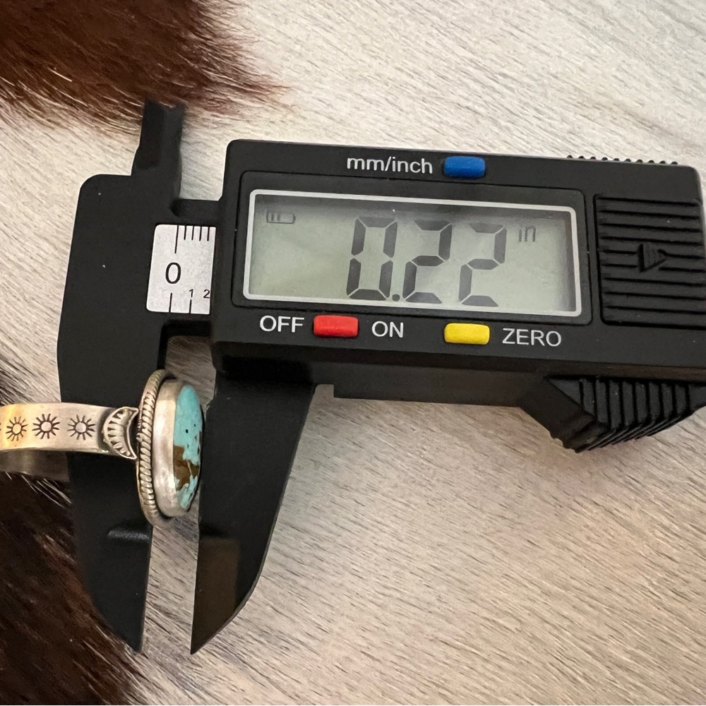 ❤️ #8 Turquoise Navajo Style Hand Stamped Decorative 5mm Band Ring Size 9 Unisex - Picture 14 of 14